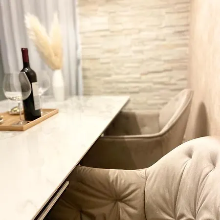 Luxury Jana